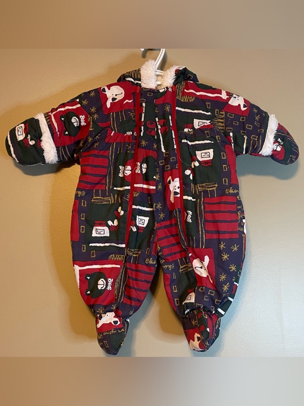 Vintage 1980’s 0-9 Months Baby Bear Retro Bunting Suit
